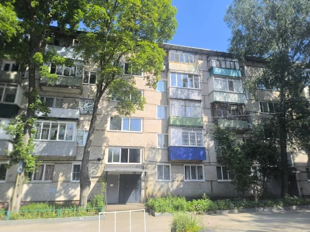 Купить трехкомнатную квартиру в Пензенской области. Вариант № 2281198, 0, площадь - квм, цена 4100000 рублей