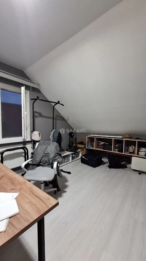 Photo 16