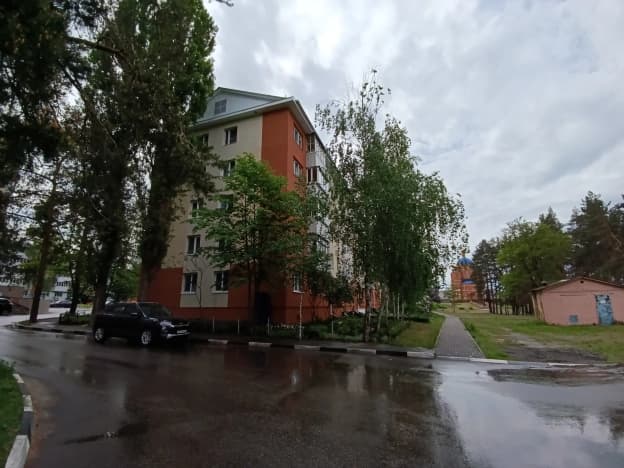 Купить однокомнатную квартиру в Рабочом Посёлоке Разумном в Белгородском районе на улице проспект Ленина, рабочий посёлок Разумное в Белгородской области. Вариант № 2059751, 1, площадь - квм, цена 3100000 рублей