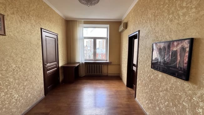 Купить трехкомнатную квартиру с балконом в Москве. Вариант № 2249839, 0, площадь - квм, цена 31950000 рублей