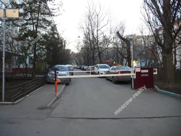 Купить трехкомнатную квартиру на улице Марьинский Парк в Москве. Вариант № 2374949, 0, площадь - квм, цена 29900000 рублей