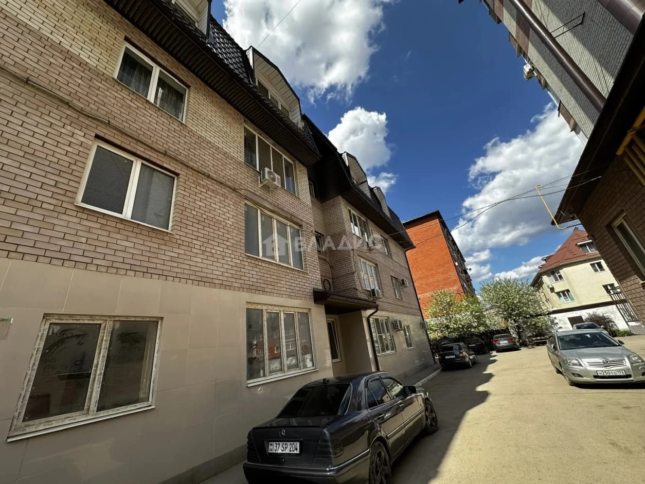 Photo 6