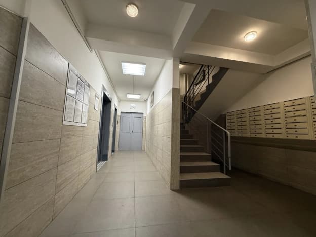 Купить однокомнатную квартиру с ремонтом на вторичке на улице 2-й Верхний Михайловский проезд в Москве. Вариант № 2381738, 0, площадь - квм, цена 18000000 рублей