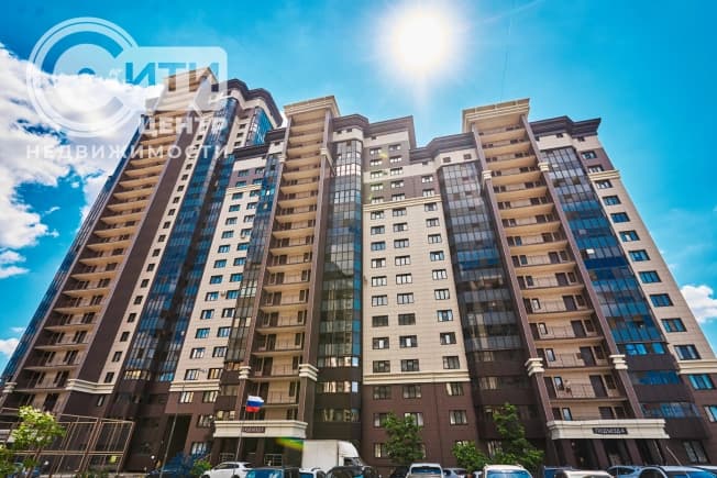 Купить двухкомнатную квартиру на улице Гродненская в Воронеже. Вариант № 2282591, 1, площадь - квм, цена 8700000 рублей