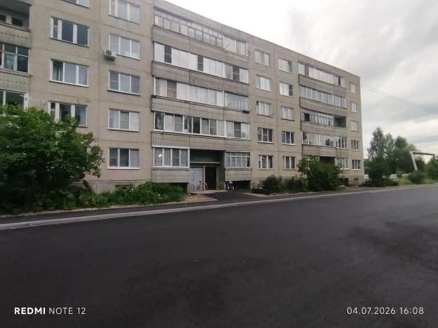 Купить трехкомнатную квартиру в селе Сновицы в Суздальском районе на улице Центральная , село Сновицы в Владимирской области. Вариант № 2284457, 0, площадь - квм, цена 3700000 рублей