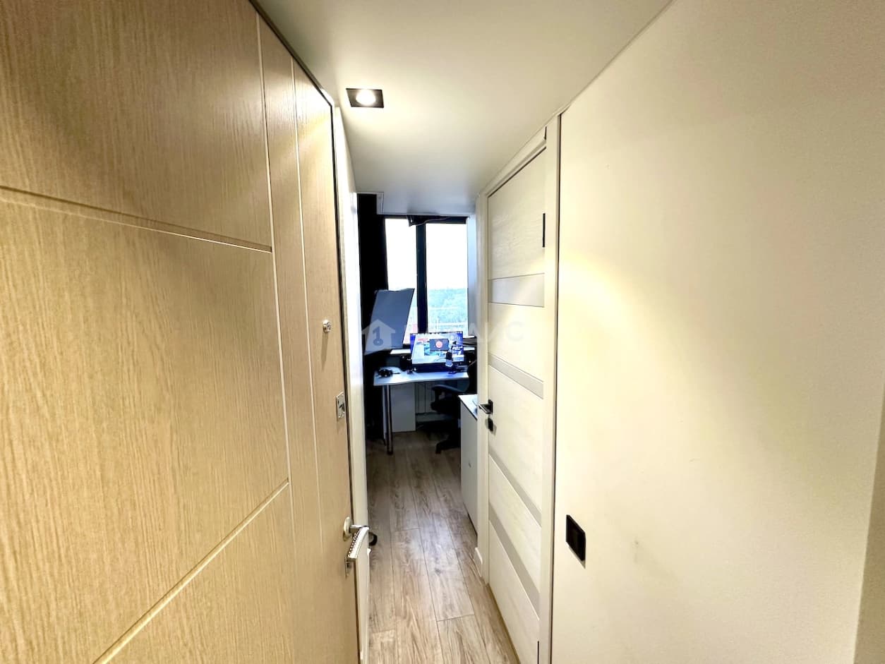 Photo 5