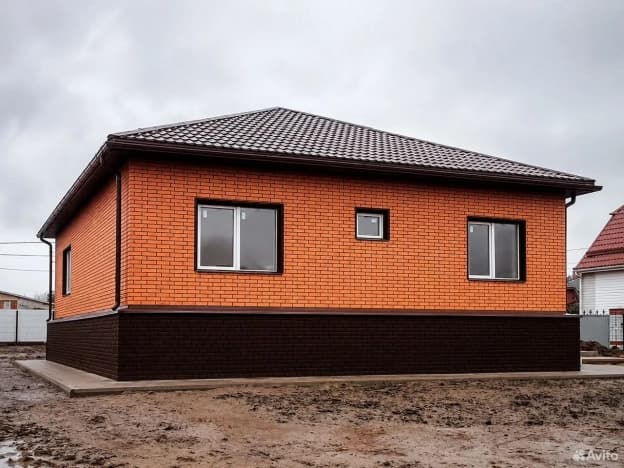 Купить дом на улице Горького в Старом Осколе. Вариант № 2357477, 0, площадь - квм, цена 6600000 рублей