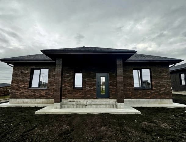 Купить дом на улице Пролетарская в Старом Осколе. Вариант № 2403060, 1, площадь - квм, цена 9500000 рублей