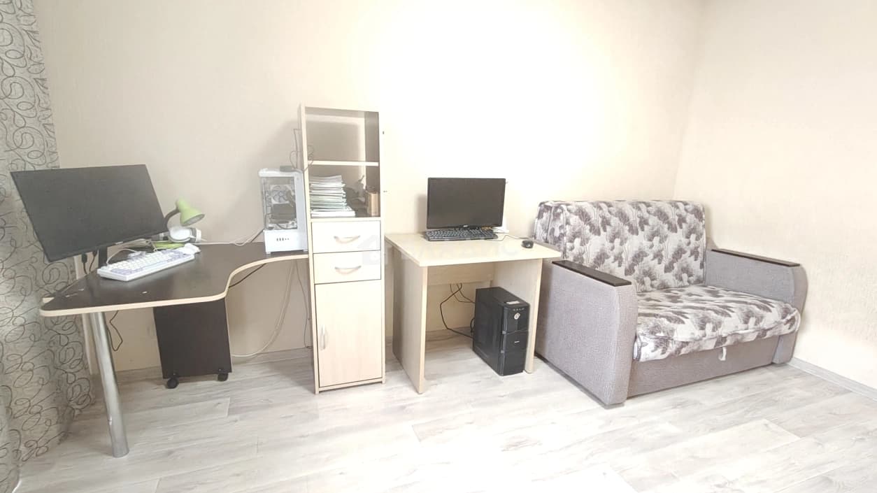 Photo 10