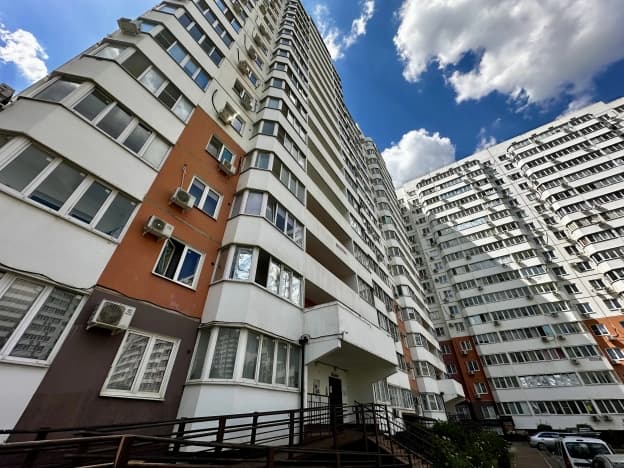 Купить однокомнатную квартиру с ремонтом на улице Анисовая в Краснодаре. Вариант № 2251545, 0, площадь - квм, цена 4890000 рублей