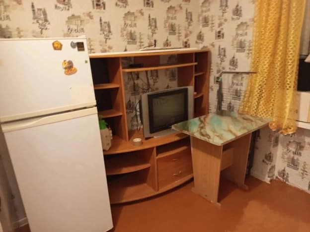 Снять комнату в Микрорайоне 6-й, Тобольск в Тобольске. Вариант № 2400788, 1, площадь - квм, цена 16000 рублей