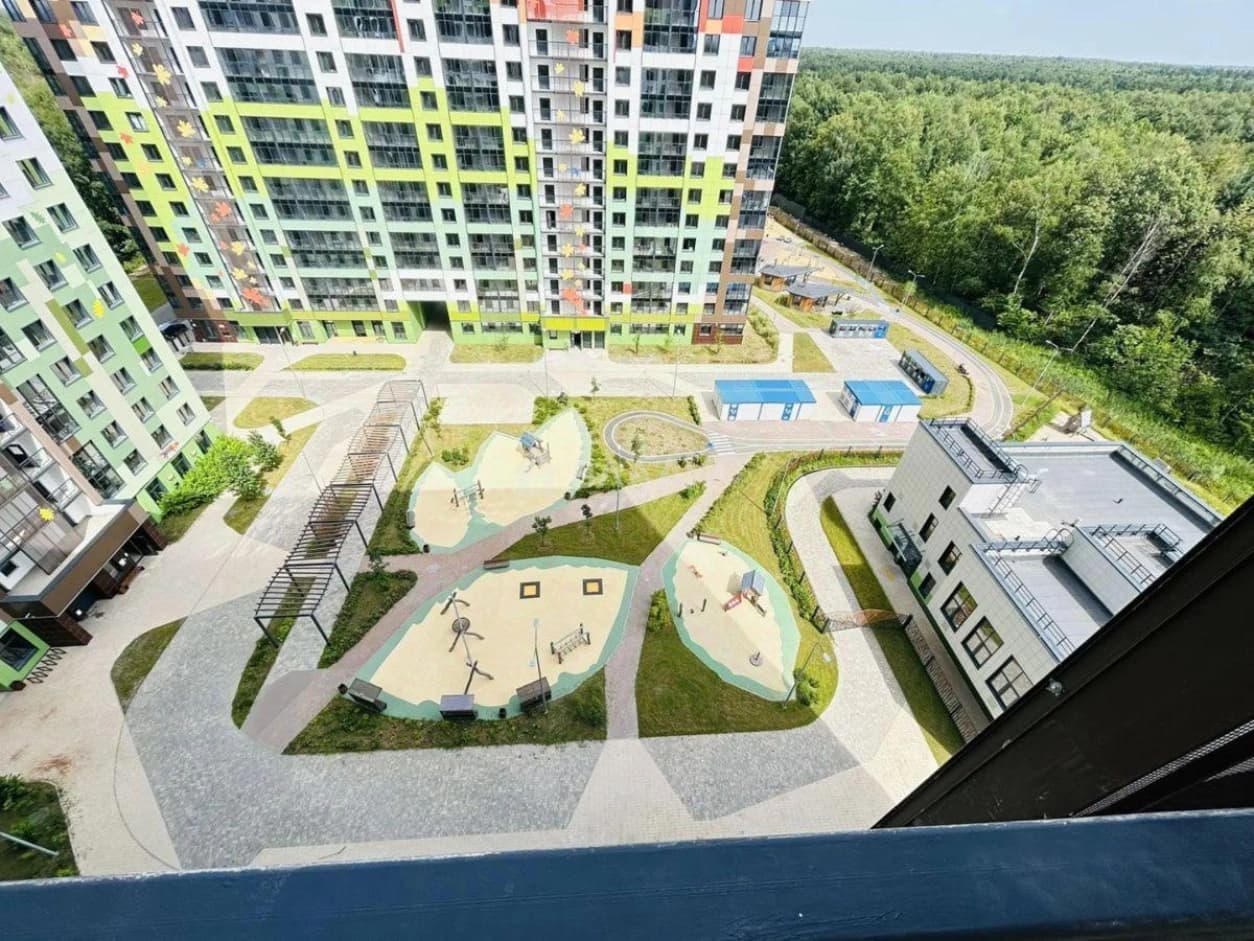 Photo 12