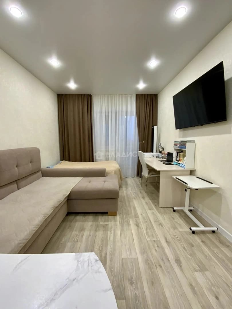 Photo 3
