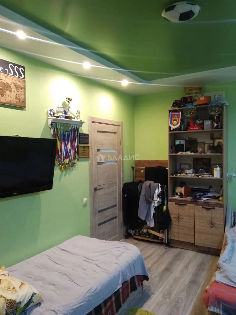 Photo 10