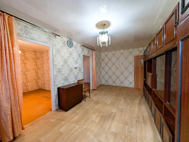 Купить трехкомнатную квартиру в Новосибирске. Вариант № 2285186, 1, площадь - квм, цена 4300000 рублей