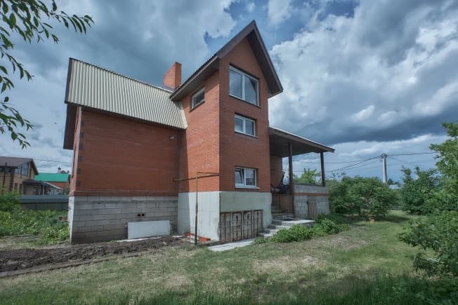 Купить дом в Посёлоке Варских в Рязанском районе на улице Благовещенская , коттеджный посёлок Снегири в Рязанской области. Вариант № 2191825, 0, площадь - квм, цена 12800000 рублей