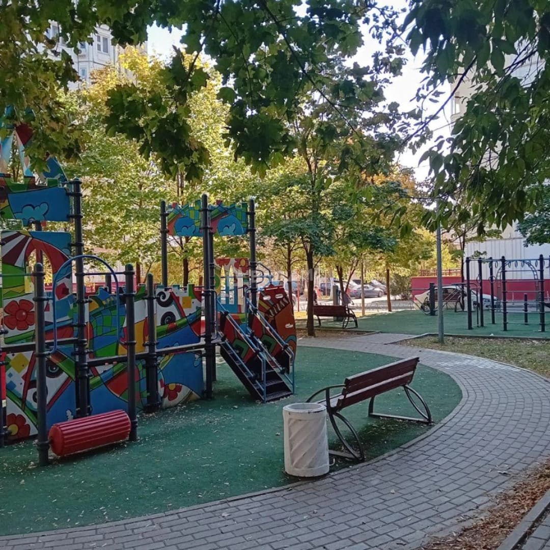 Photo 13