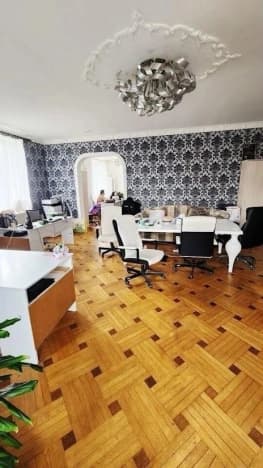 Купить квартиру у метро Чкаловская в Москве. Вариант № 2348015, 0, площадь - квм, цена 110000000 рублей
