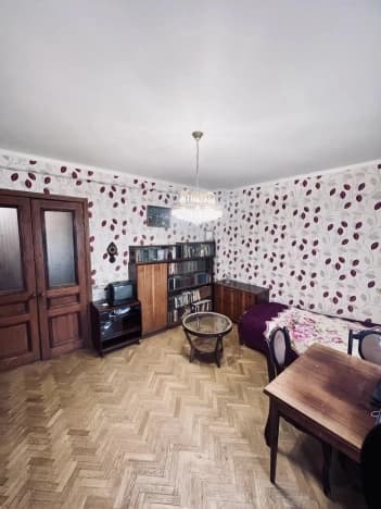 Купить трехкомнатную квартиру у метро Волоколамская в Москве. Вариант № 2321545, 1, площадь - квм, цена 12300000 рублей