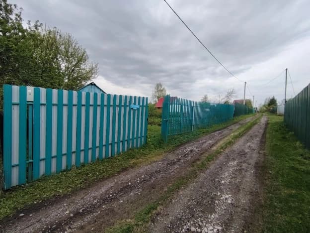 Купить земельный участок в Посёлоке Октябрьском в Мошковском районе на улице Российская , посёлок Октябрьский в Новосибирской области. Вариант № 2135484, 0, площадь - квм, цена 1050000 рублей