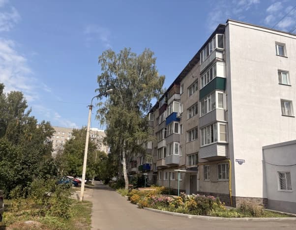 Купить квартиру на вторичке в Микрорайоне Арбеково, Октябрьский район в Пензе. Вариант № 2304551, 0, площадь - квм, цена 3520000 рублей