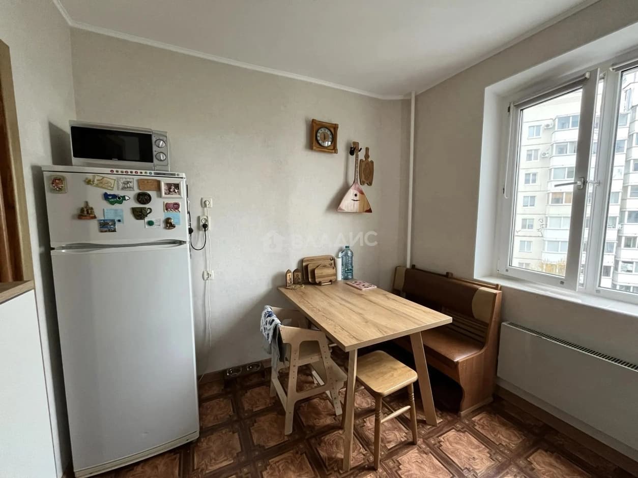 Photo 10