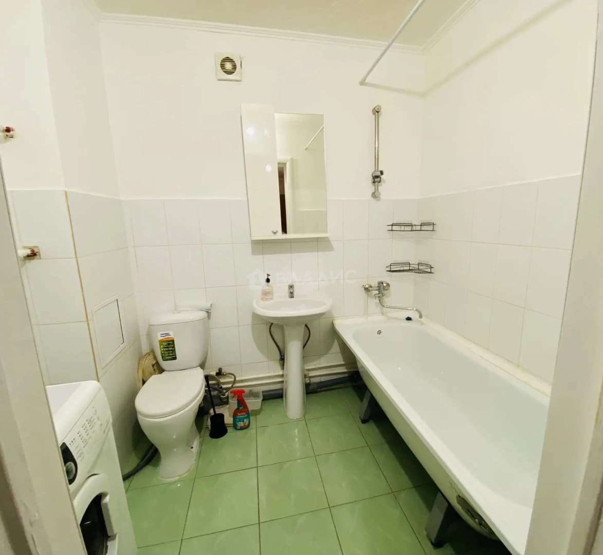 Photo 8