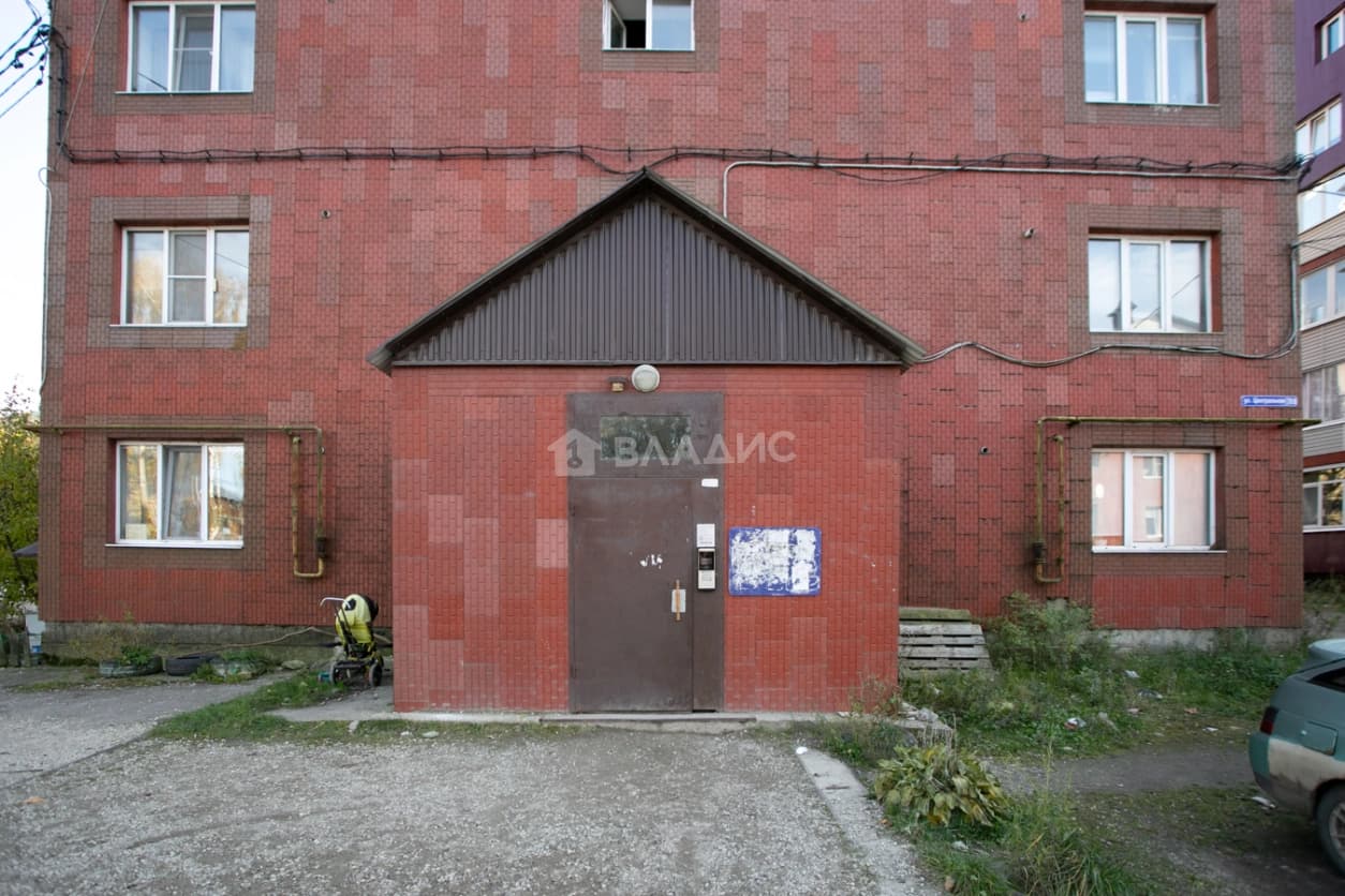 Photo 12