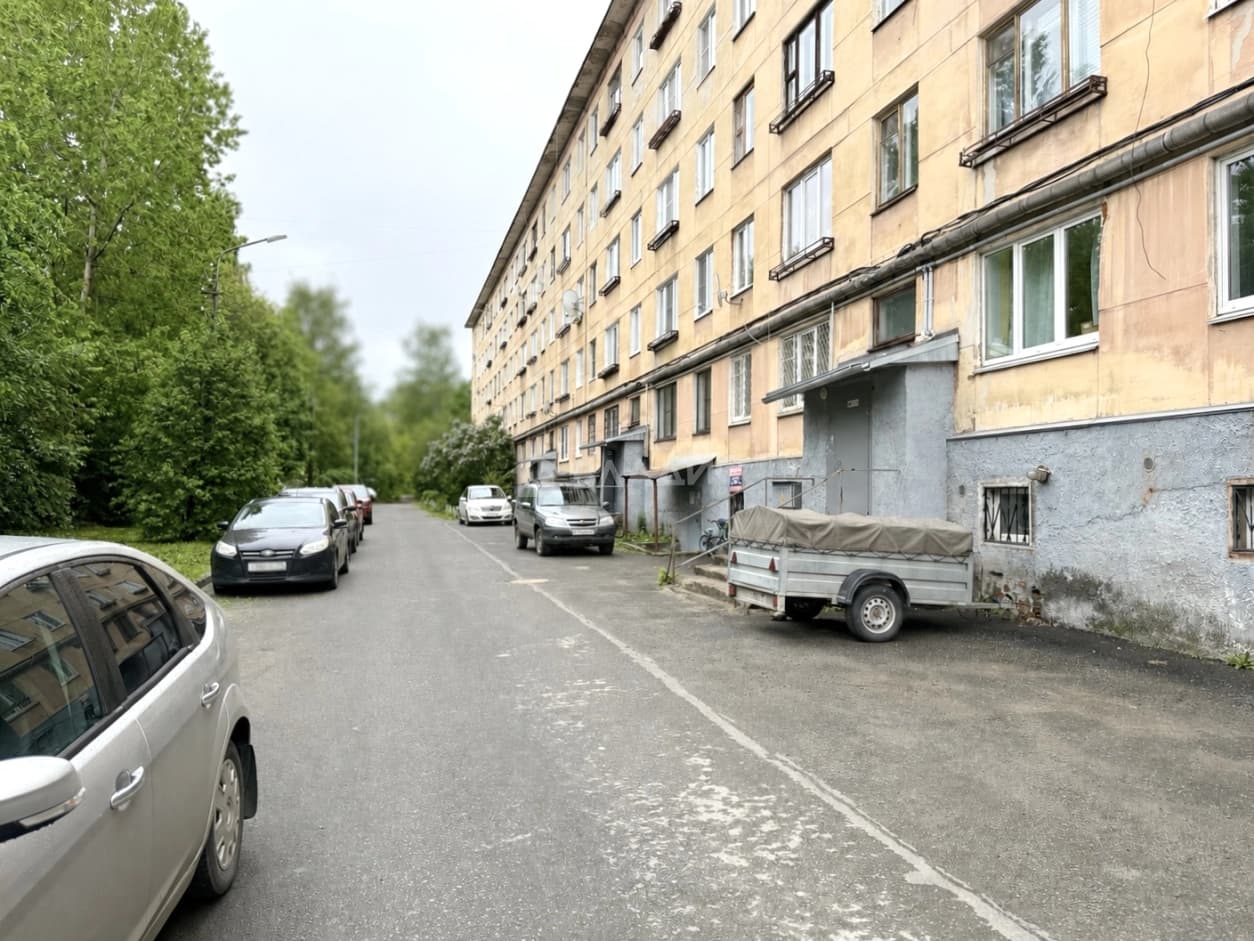 Photo 6
