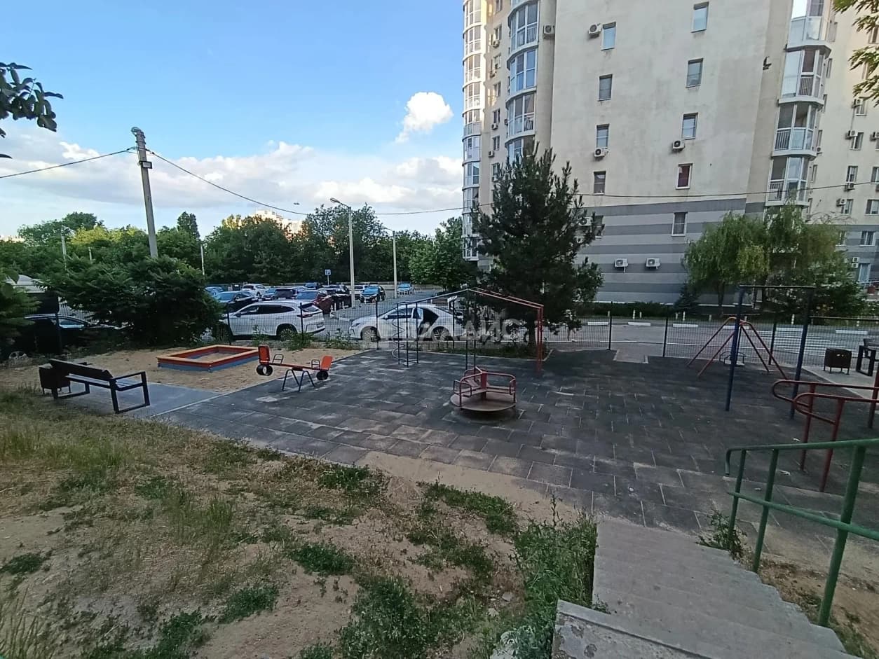 Photo 19