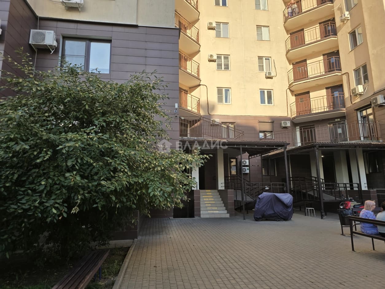 Photo 28