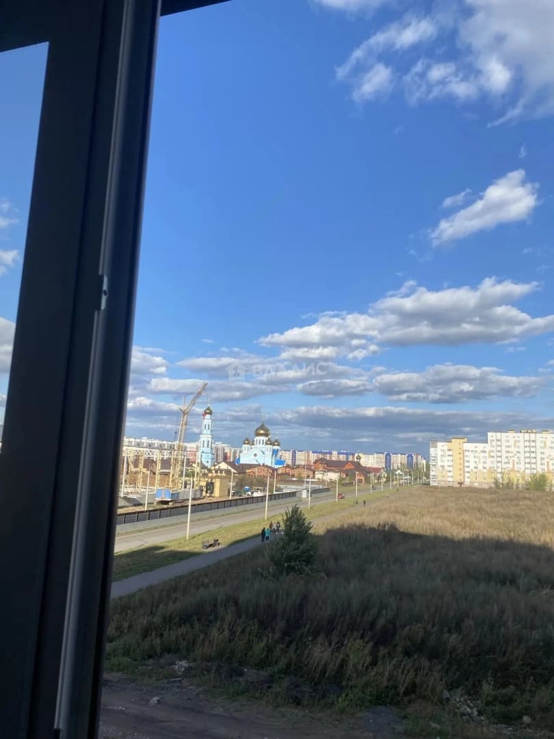 Photo 9