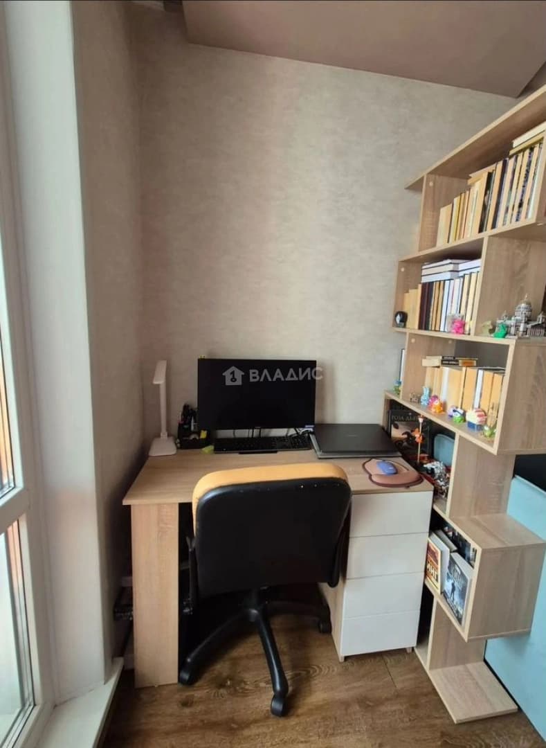 Photo 6