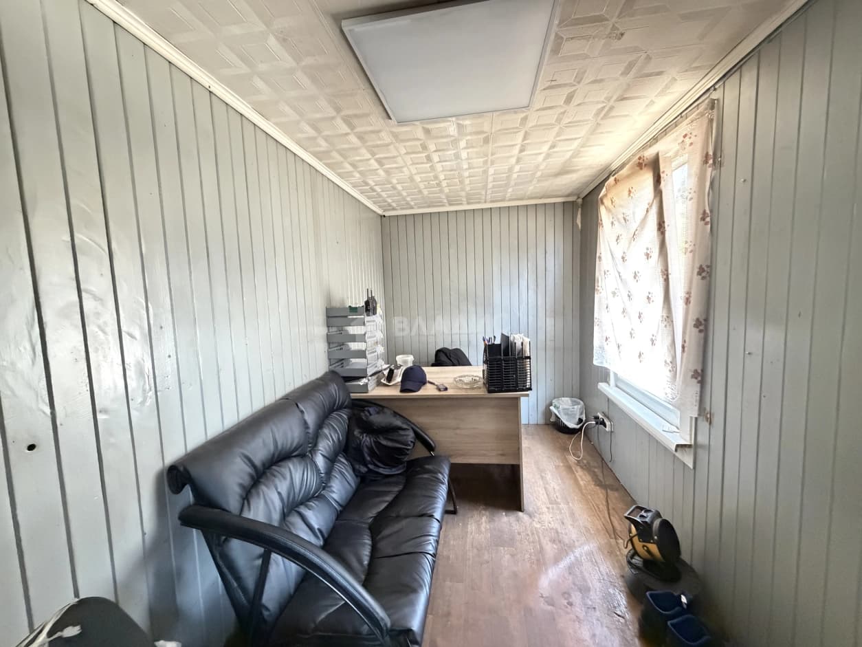 Photo 8