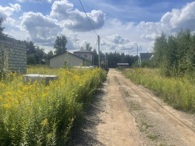 Купить земельный участок в селе Захарово в Раменском Муниципальном Округе в Московской области. Вариант № 2304597, 1, площадь - квм, цена 4550000 рублей