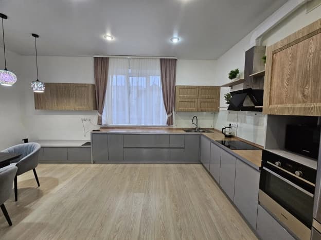 Снять дом в Тобольске. Вариант № 2124644, 0, площадь - квм, цена 170000 рублей
