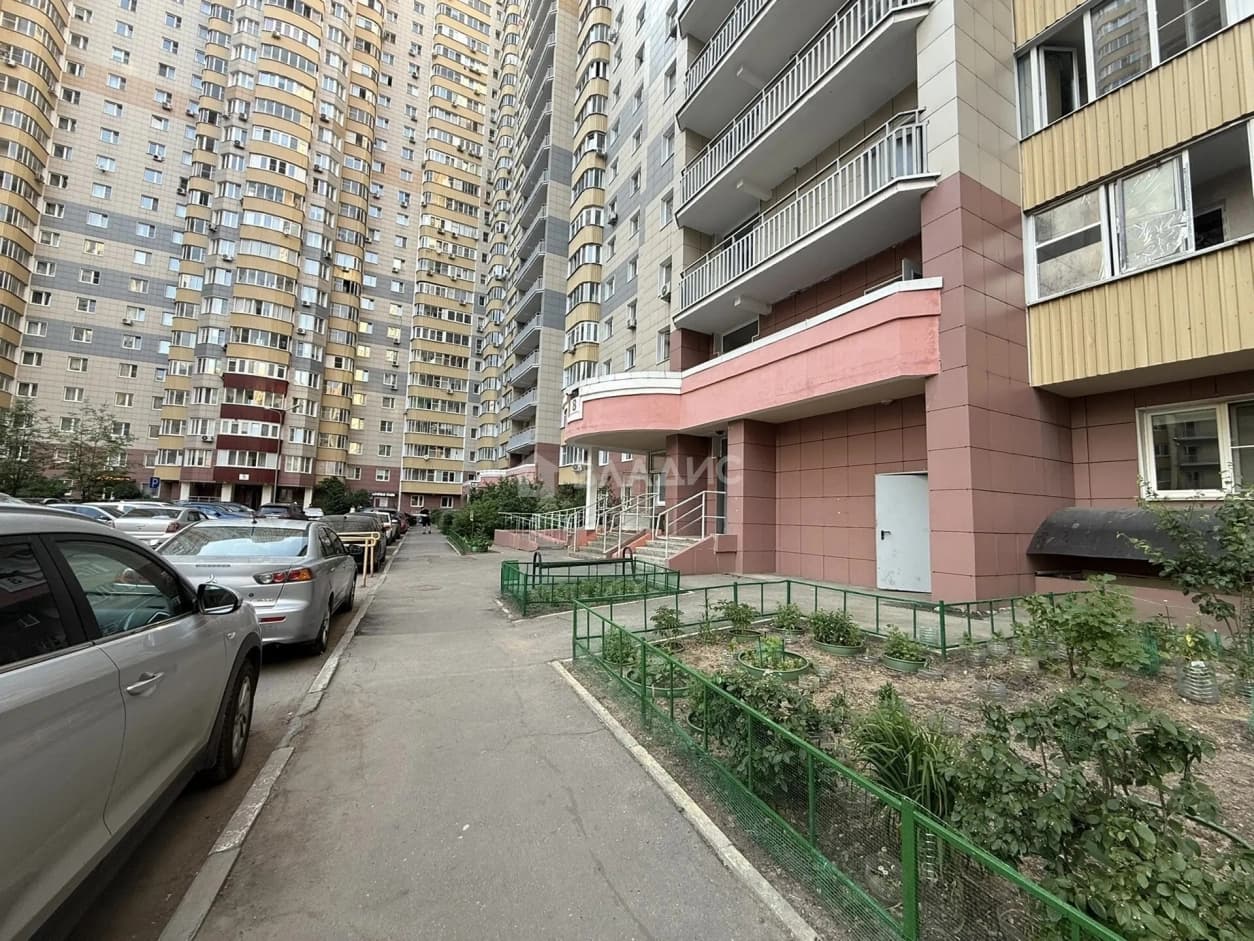 Photo 33