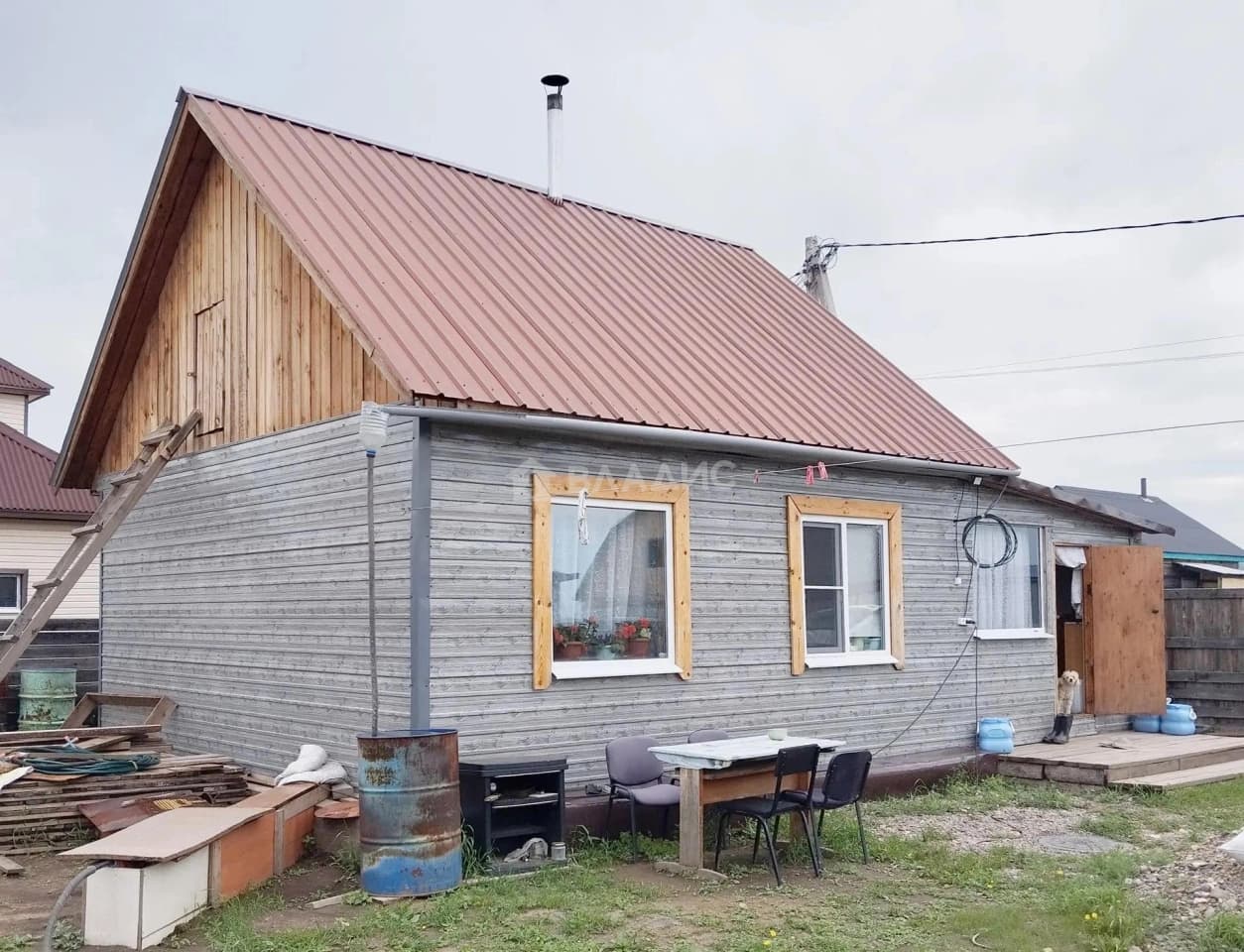 Photo 1