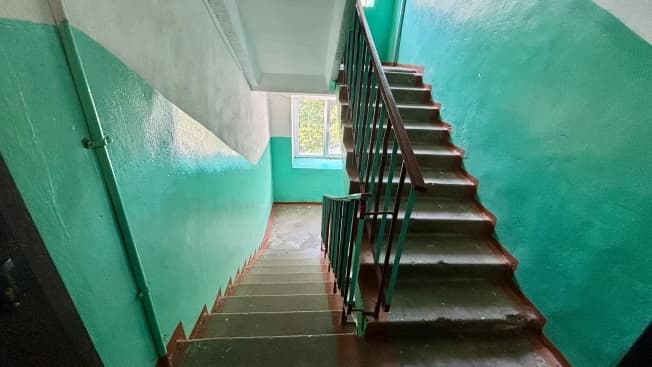 Купить трехкомнатную квартиру в селе Сновицы в Суздальском районе на улице Заречная , село Сновицы в Владимирской области. Вариант № 2183072, 1, площадь - квм, цена 2600000 рублей
