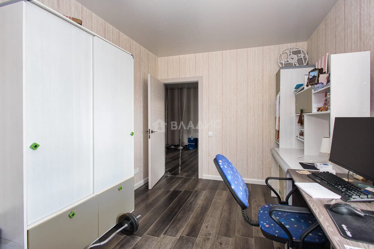Photo 16