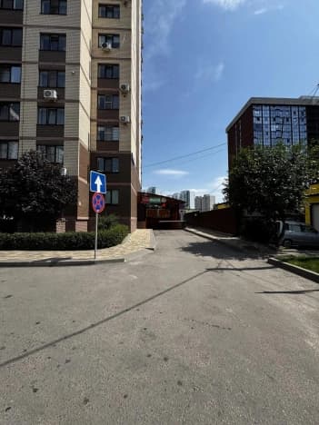 Купить гараж на улице Краснознамённая в Воронеже. Вариант № 2292963, 1, площадь - квм, цена 1550000 рублей