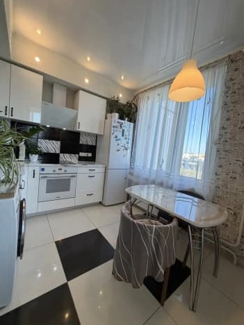 Купить квартиру с мебелью в Ростове-на-Дону. Вариант № 2380015, 1, площадь - квм, цена 5350000 рублей