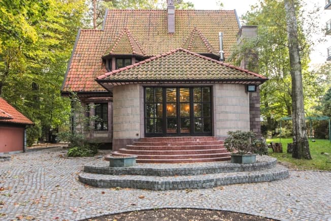 Купить коттедж в Пионерском. Вариант № 2376999, 1, площадь - квм, цена 90000000 рублей