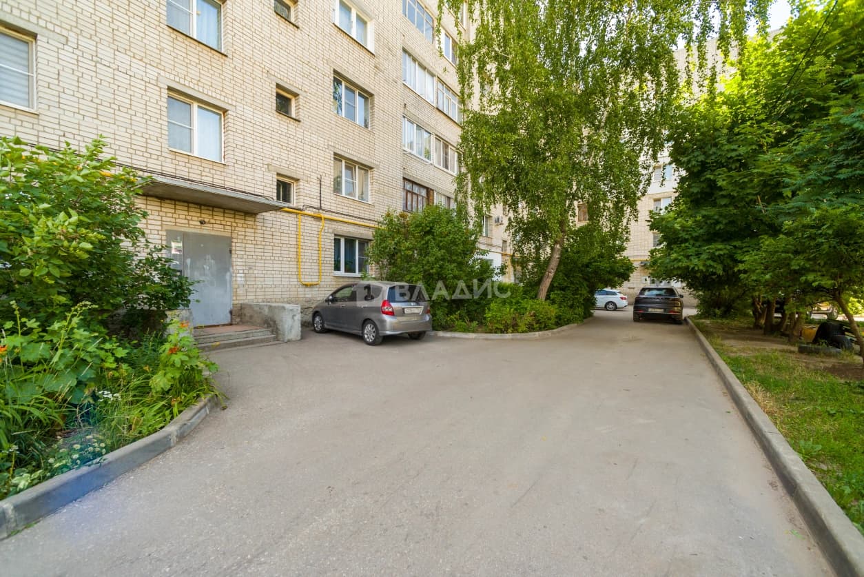 Photo 10