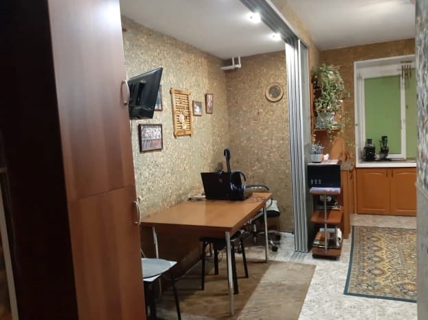 Купить четырехкомнатную квартиру в Микрорайоне 5-й в Омске. Вариант № 1354134, 1, площадь - квм, цена 10100000 рублей