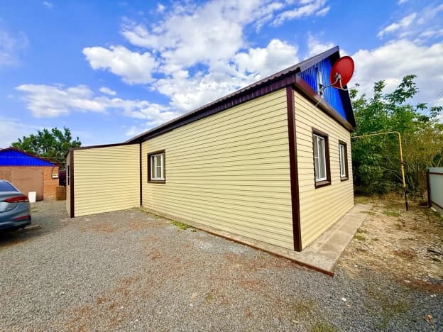 Купить дом в Посёлоке Краснофлотском в Ейском районе на улице Комсомольская , посёлок Краснофлотский в Краснодарском крае. Вариант № 2320019, 1, площадь - квм, цена 3800000 рублей