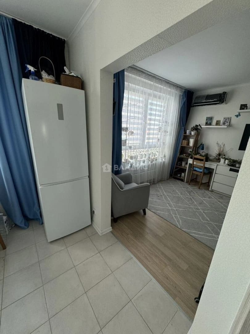 Photo 8