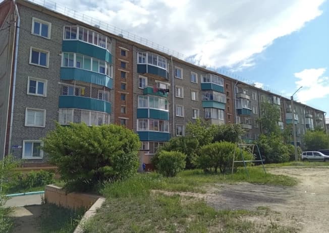 Купить трехкомнатную квартиру на улице Керамическая в Улан-Удэ. Вариант № 2057099, 0, площадь - квм, цена 9800000 рублей