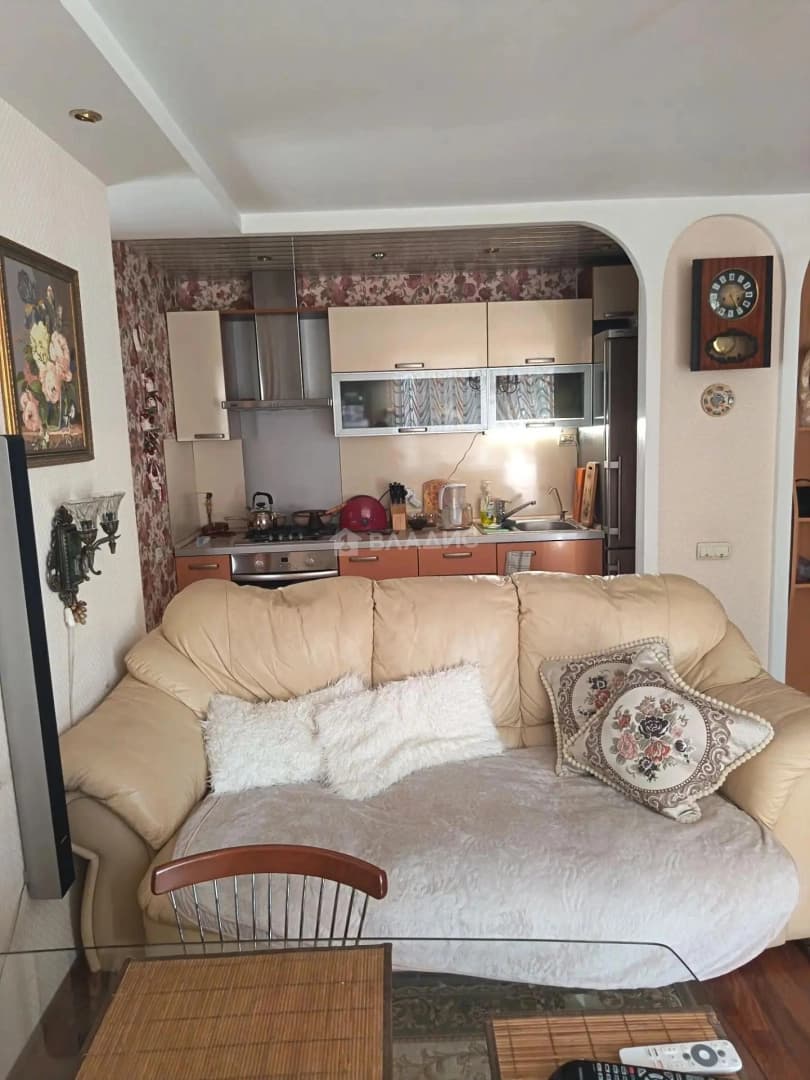 Photo 6