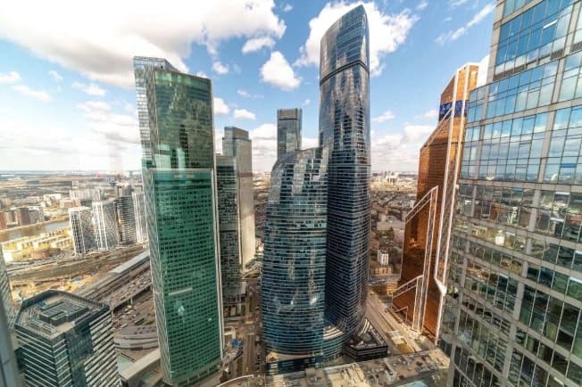 Купить трехкомнатную квартиру на улице 1-я Нововатутинская в Москве. Вариант № 2301789, 0, площадь - квм, цена 149000000 рублей